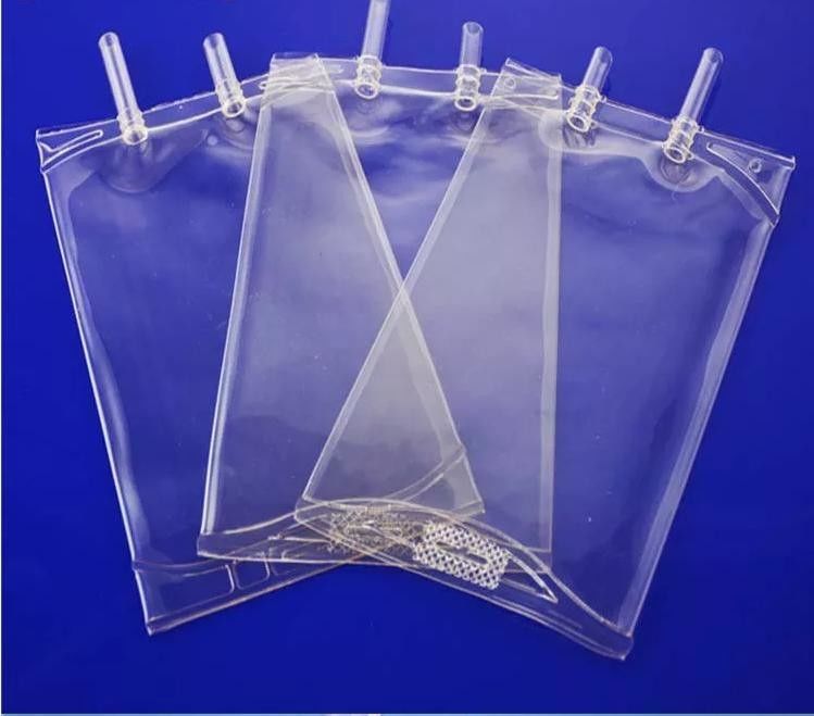 250 ml 500 ml 1000 ml tek kullanımlık infuzyon torbası Tıbbi PVC Steril Saline IV sıvı çözeltisi PVC infuzyon torbası