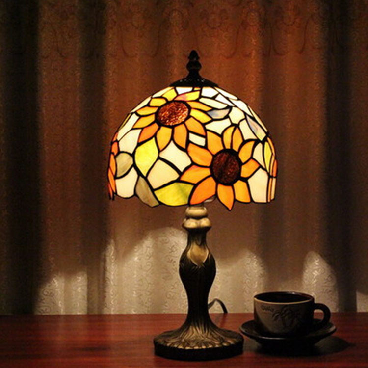 Avrupalı çiçek retro yaratıcı nostalji kafe yatak odası oturma odası okuma ışığı lamba masa lambası lüks gece masası lambası